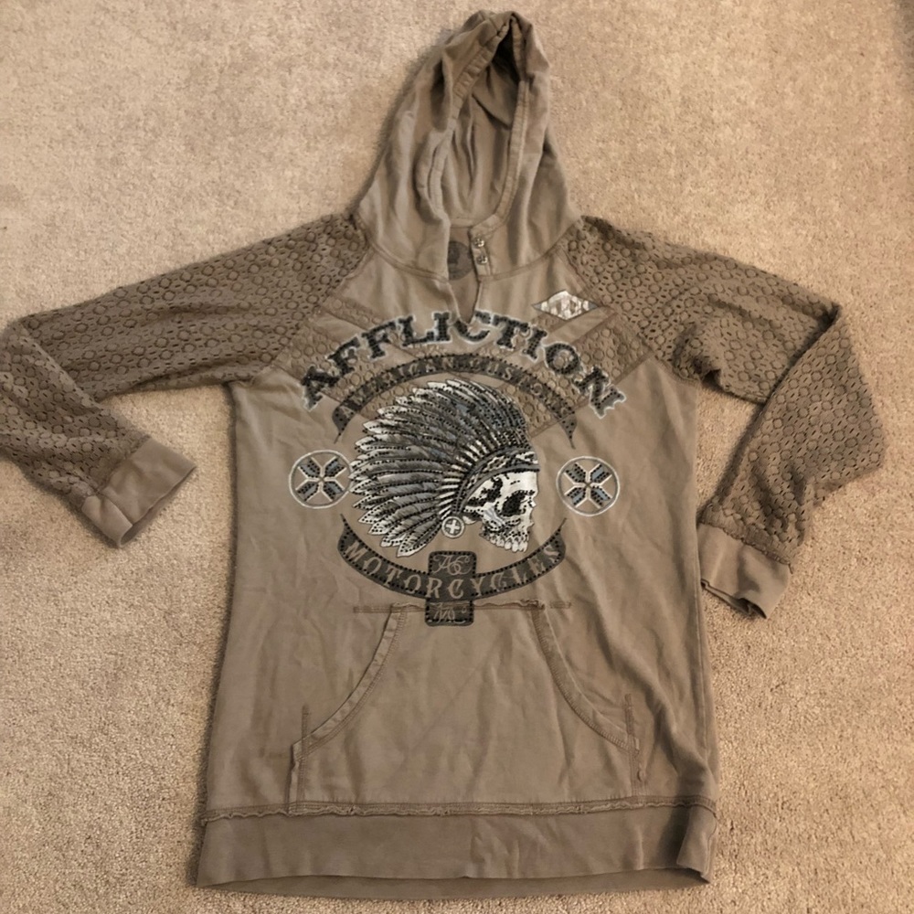 Sweatshirt
